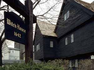 Witches Around The World - Witch house in Salem