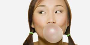 Patent Machine Translation - Girl Chewing Bubble Gum