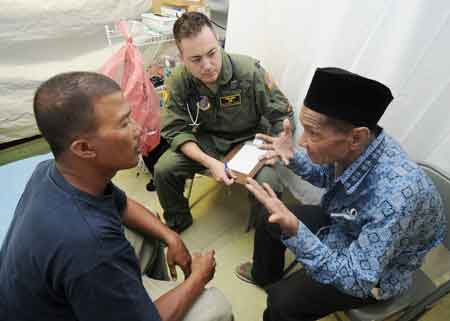 What Are Interpreter Services - Indonesian Medical Interpreter Helping Army Doctor
