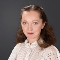 Xenia Sergeeva, Language Connections
